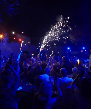 people parting at Lio club